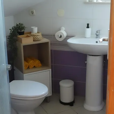 Holiday home Solar Hill Zrnovo